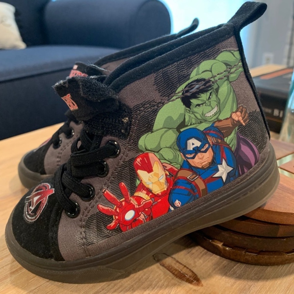 Hulk Iron Man Captain America Avengers Assemble High Top toddler sneakers